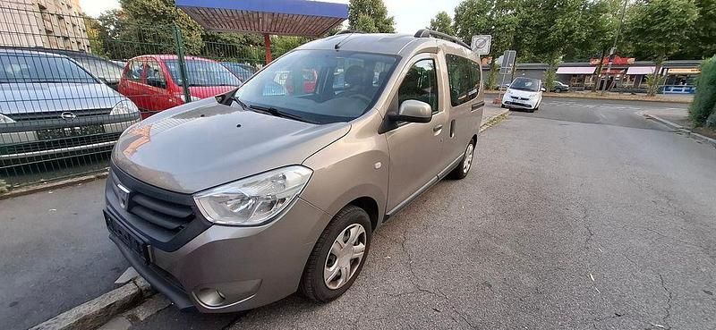 Beige Gebraucht 2014 Dacia Dokker Lauréate Van | 4.990 € (Fairer Preis) - Bild 1/4