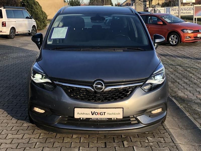 Gebraucht Opel Zafira Innovation 136 PS (100 kW) 2019 Grau Van / Kleinbus