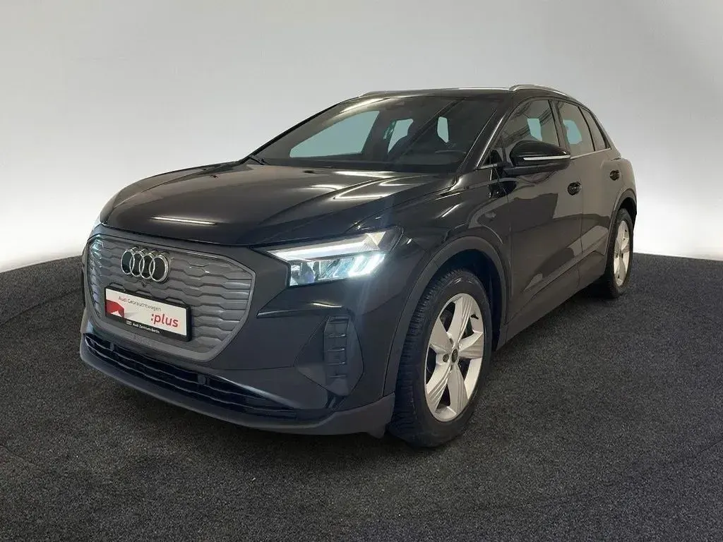 Gebraucht Audi Q4 e-tron Comfort 150 kW (204 PS) 2023 Mythosschwarz metallic SUV