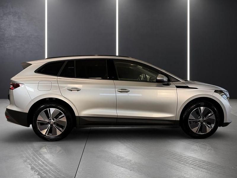 Gebraucht Skoda Enyaq iV Loft 131 kW (179 PS) 2024 Brilliantsilber metallic SUV