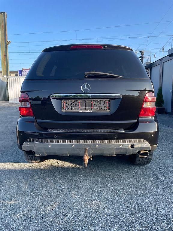 Gebraucht Mercedes ML320 224 PS (164 kW) 2007 Schwarz SUV