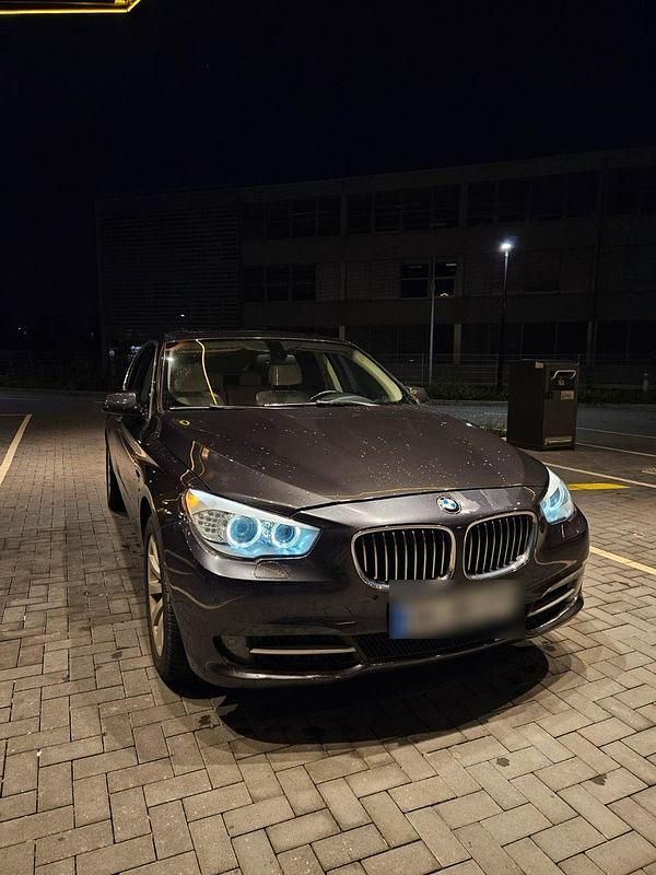 Schwarz Gebraucht 2012 BMW 520 Gran Turismo Limousine | 9.500 € (Etwas zu teuer) - Bild 1/4