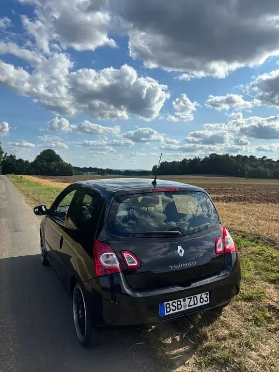 Gebraucht Renault Twingo Dynamique 75 PS (55 kW) 2012 Schwarz Kleinwagen