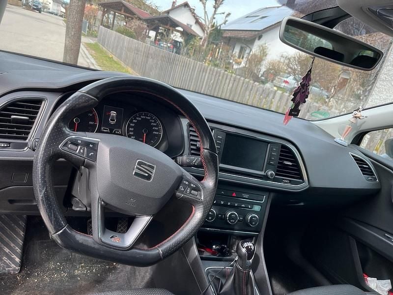 Second-hand Seat Leon 112 CP (82 kW) 2016 Gri Break