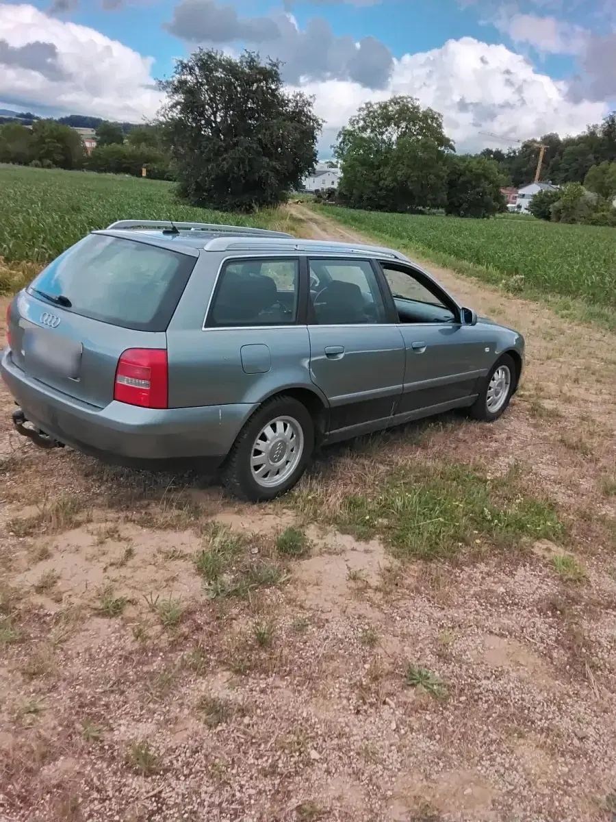 Gebraucht Audi A4 150 PS (110 kW) 2000 Silber Kombi