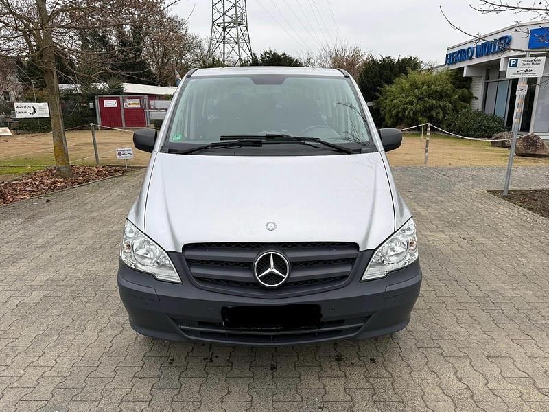 Gebraucht Mercedes Vito 163 PS (119 kW) 2014 Grau Van