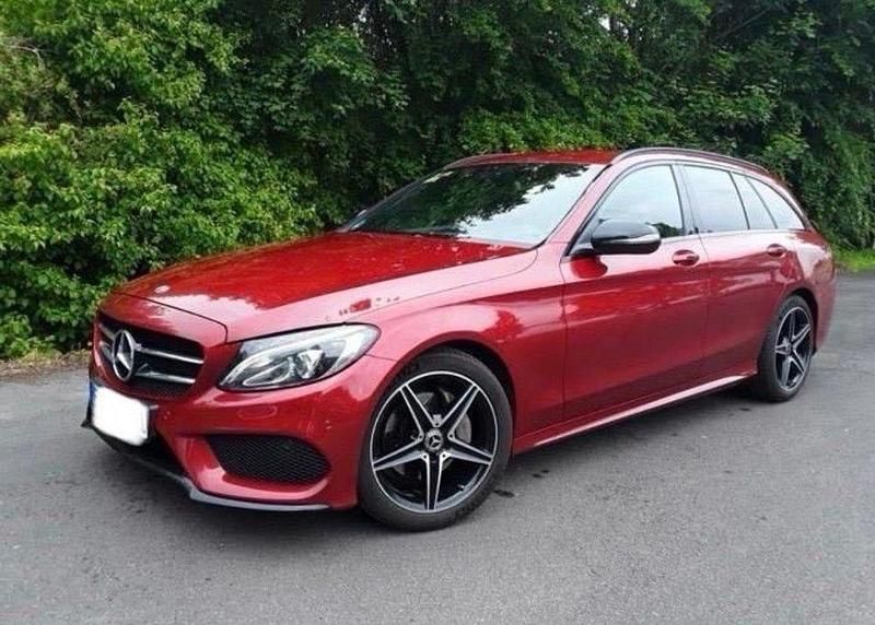 Rot Gebraucht 2017 Mercedes C180 AMG line Kombi | 15.900 € (Fairer Preis) - Bild 1/4