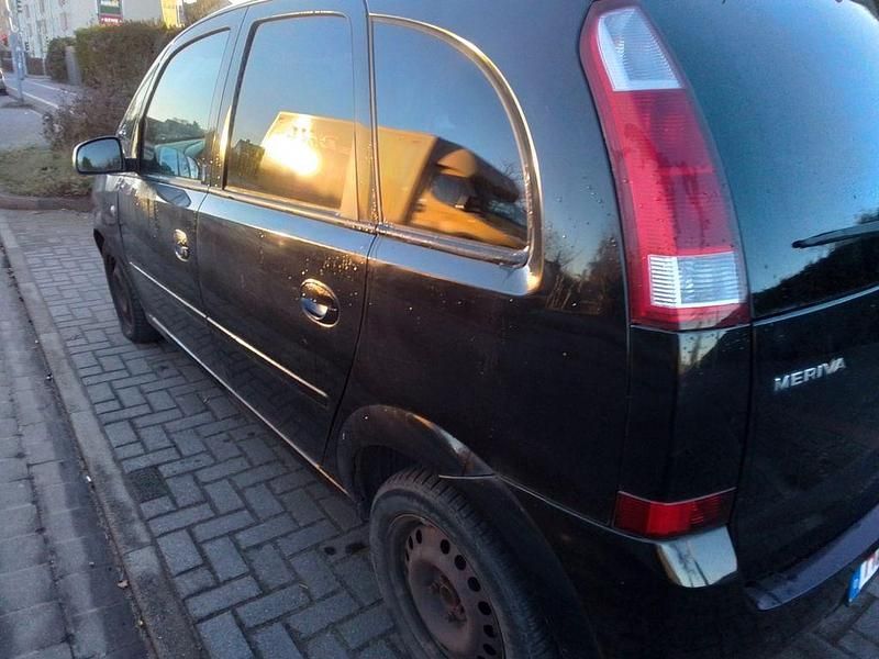 Gebraucht Opel Meriva 105 PS (77 kW) 2005 Schwarz Van / Kleinbus