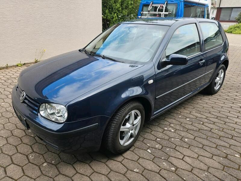 Blau Gebraucht 2002 VW Golf IV Kleinwagen | 1.700 € (Fairer Preis) - Bild 1/4