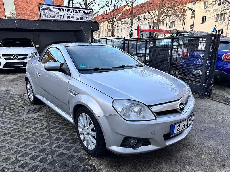 Silber Gebraucht 2005 Opel Tigra Cosmo Cabrio | 2.890 € (Fairer Preis) - Bild 1/4