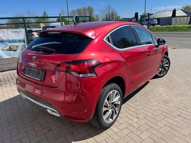 Second-hand Citroën DS4 120 CP (88 kW) 2011 Roșu Hatchback