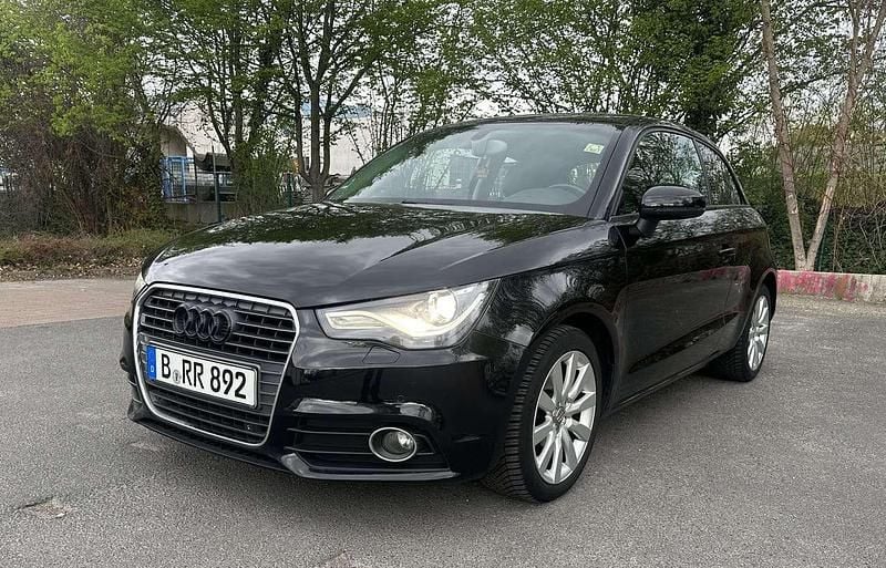Schwarz Gebraucht 2011 Audi A1 Ambition Kleinwagen | 7.000 € (Guter Preis) - Bild 1/4