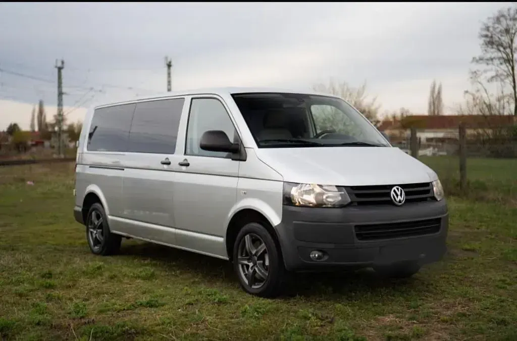 Gebraucht VW Caravelle 179 PS (131 kW) 2012 Grau Van