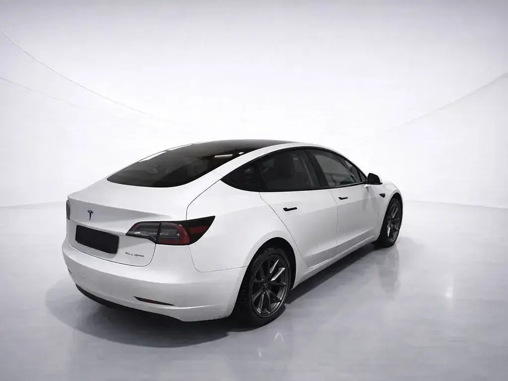 Gebraucht Tesla Model 3 366 kW (498 PS) 2021 Perlweiss Limousine