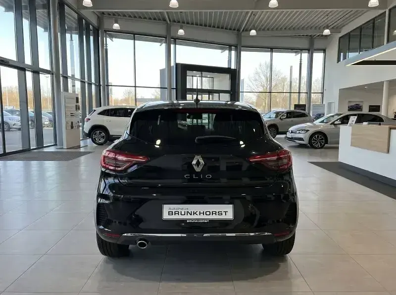 Ny Renault Clio V LE 90 HK (66 kW) 2025 Sort Sedan