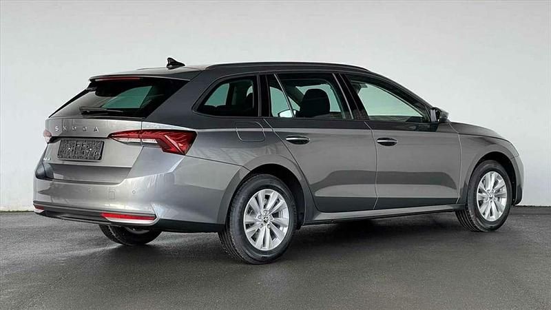 Używany Skoda Octavia Selection 150 KM (110 kW) 2024 Szary Kombi
