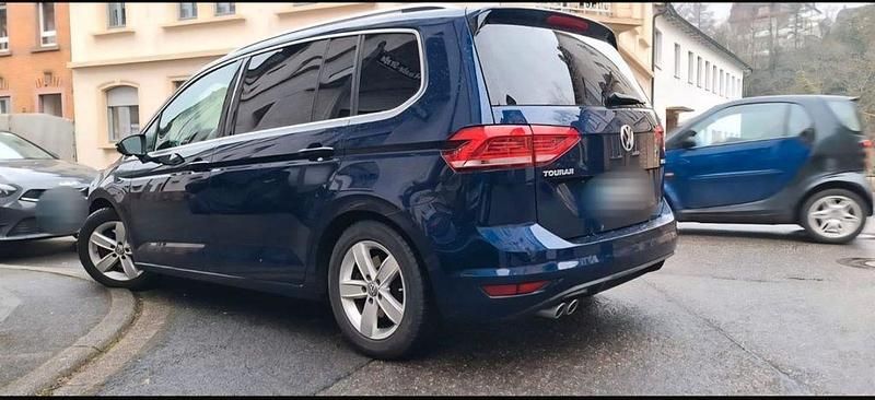 Gebraucht VW Touran Highline 190 PS (139 kW) 2016 Blau Van / Kleinbus