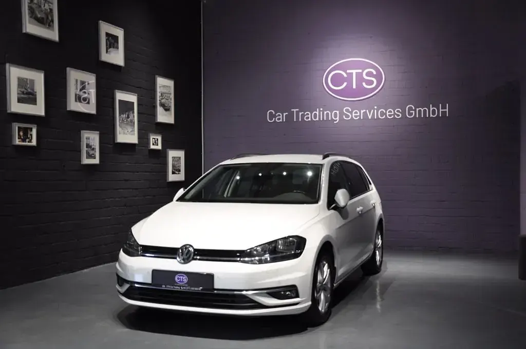 Gebraucht VW Golf VII Comfortline 150 PS (110 kW) 2020 Weiß Kombi