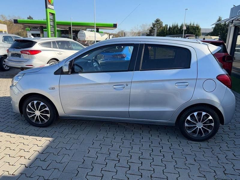 Gebraucht Mitsubishi Space Star 80 PS (58 kW) 2013 Silber Van / Kleinbus