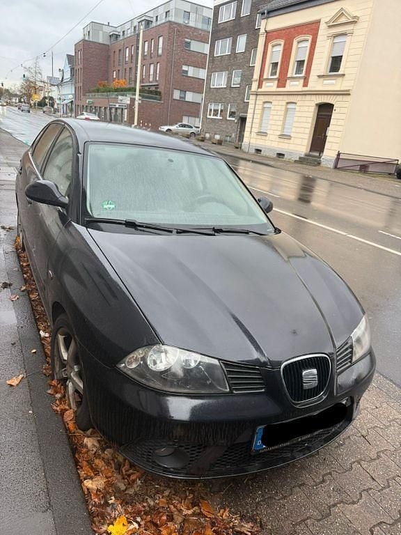 Schwarz Gebraucht 2007 Seat Ibiza Comfort Limousine | 699 € (Guter Preis) - Bild 1/4