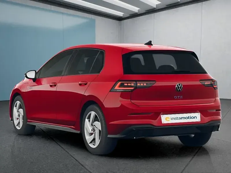 Gebraucht VW Golf VIII 272 PS (200 kW) 2025 Rot Kleinwagen