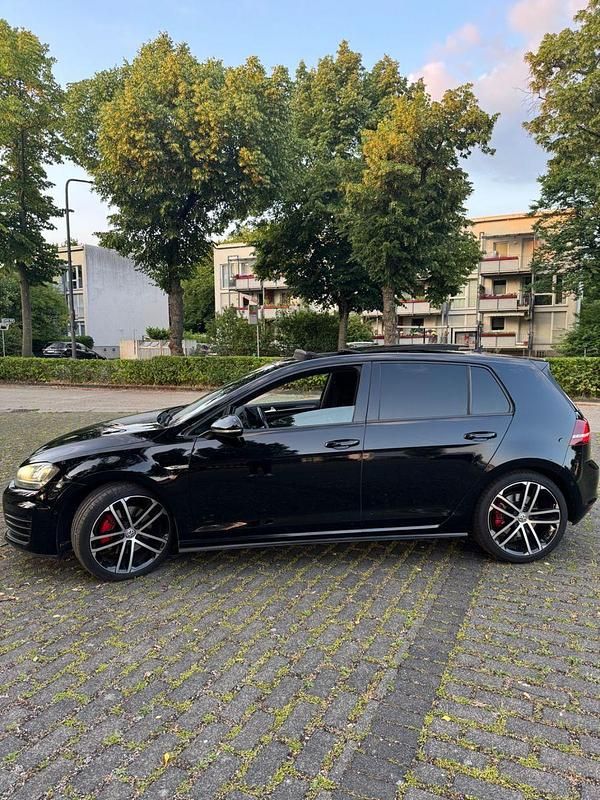 Gebraucht VW Golf VII GTD 187 PS (137 kW) 2015 Schwarz Limousine
