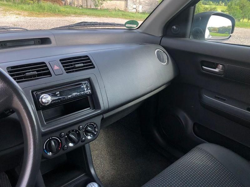 Gebraucht Suzuki Swift 92 PS (67 kW) 2007 Grau Kleinwagen