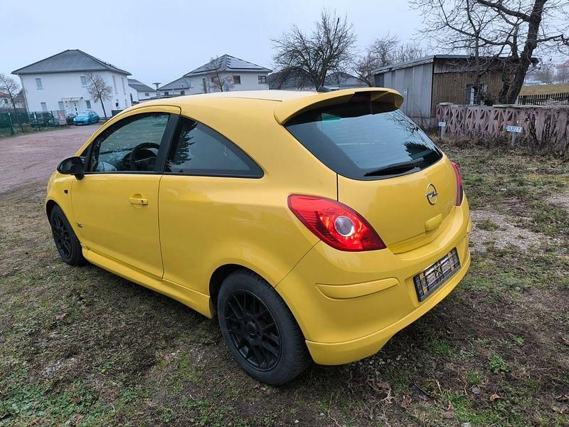 Second-hand Opel Corsa 80 CP (58 kW) 2009 Galben Hatchback