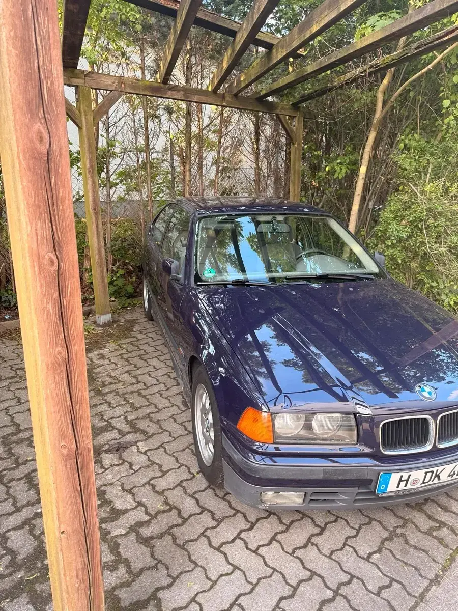 Gebraucht BMW 316 102 PS (75 kW) 1995 Violet Coupé