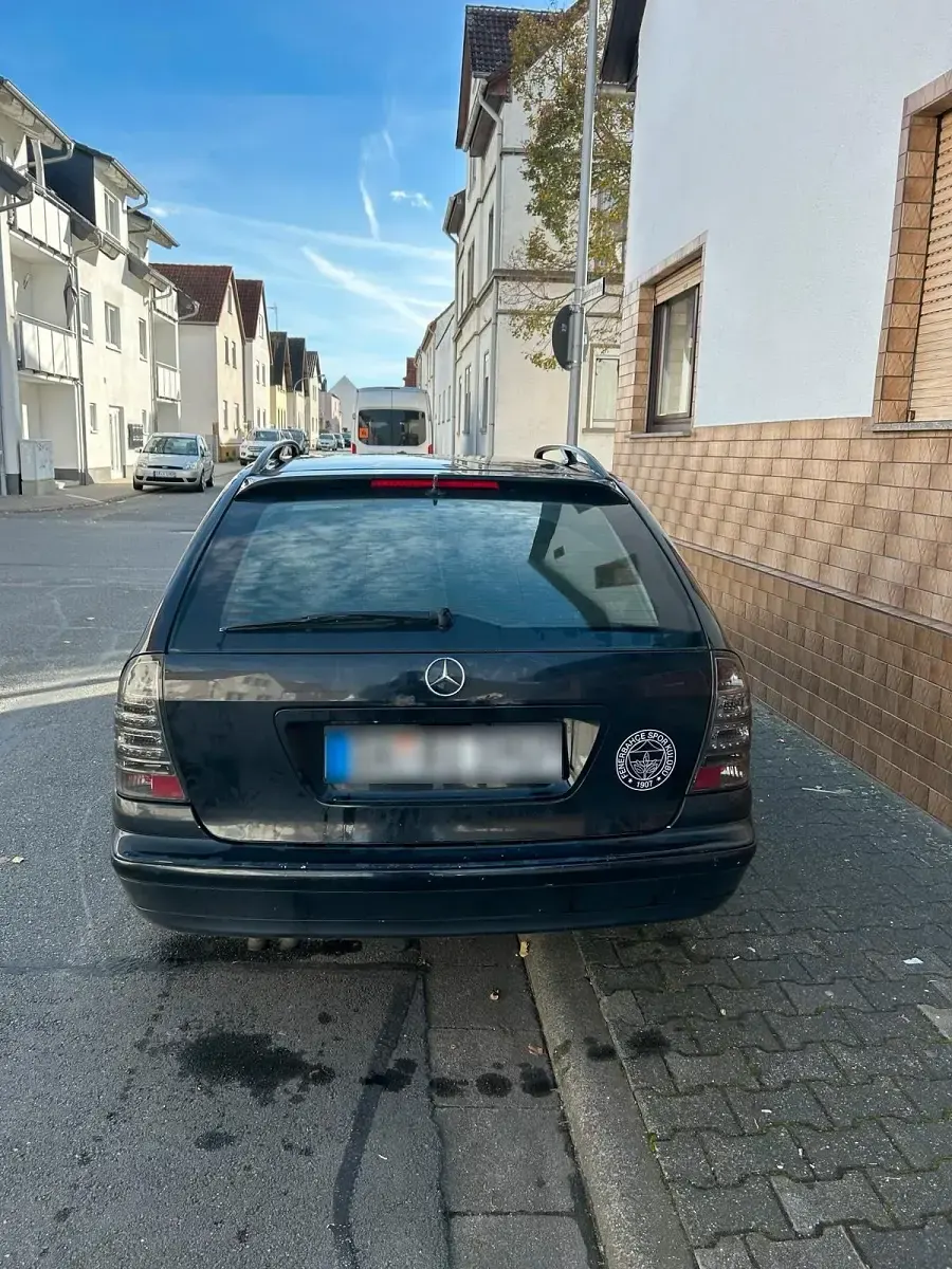Gebraucht Mercedes C200 122 PS (89 kW) 2004 Schwarz Kombi
