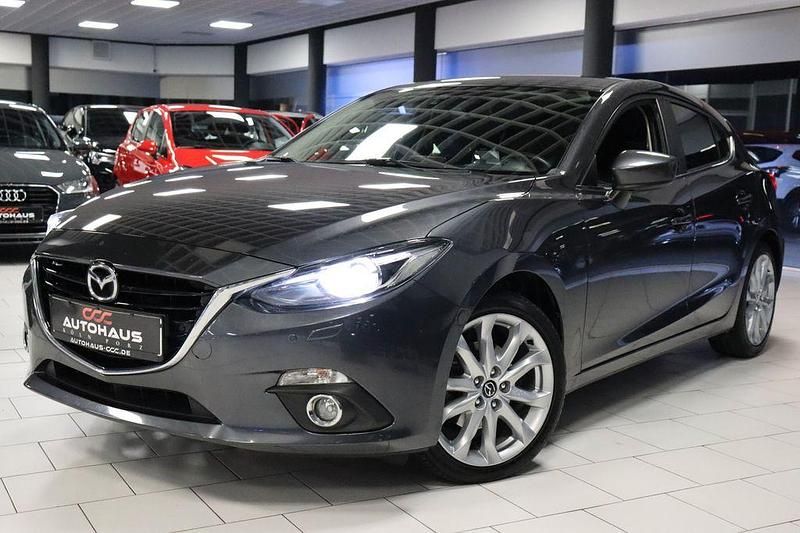 Grau Gebraucht 2016 Mazda 3 Sports-Line Limousine | 13.400 € (Etwas zu teuer) - Bild 1/4