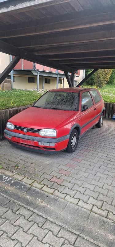 Second-hand VW Golf GT 90 CP (66 kW) 1996 Roșu Coupe