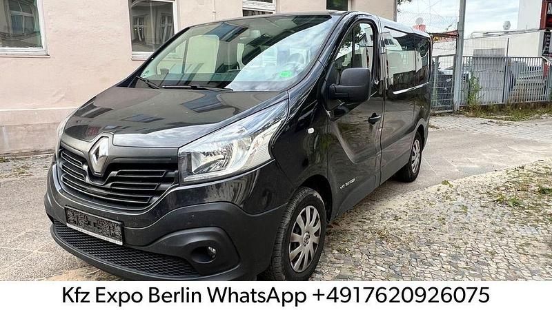 Schwarz Gebraucht 2016 Renault Trafic Van | 9.700 € (Fairer Preis) - Bild 1/4
