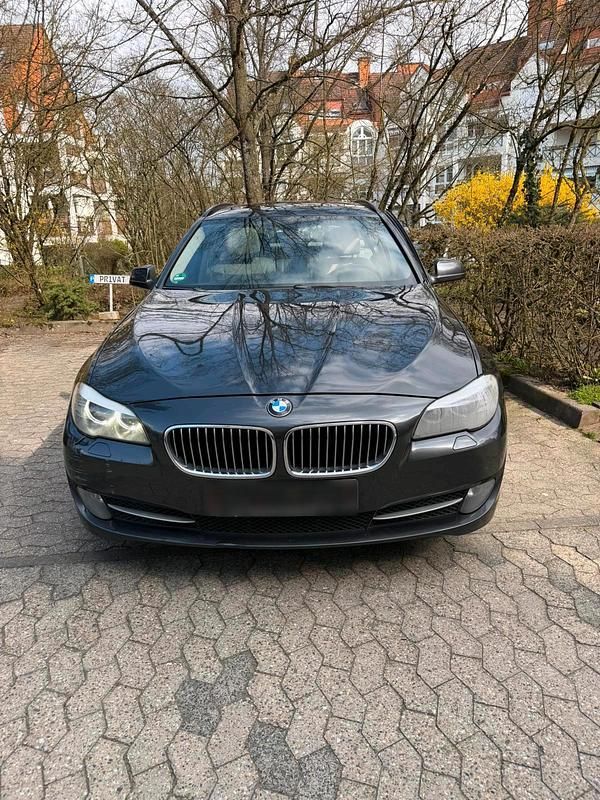 Gebraucht BMW 525 218 PS (160 kW) 2012 Schwarz Kombi