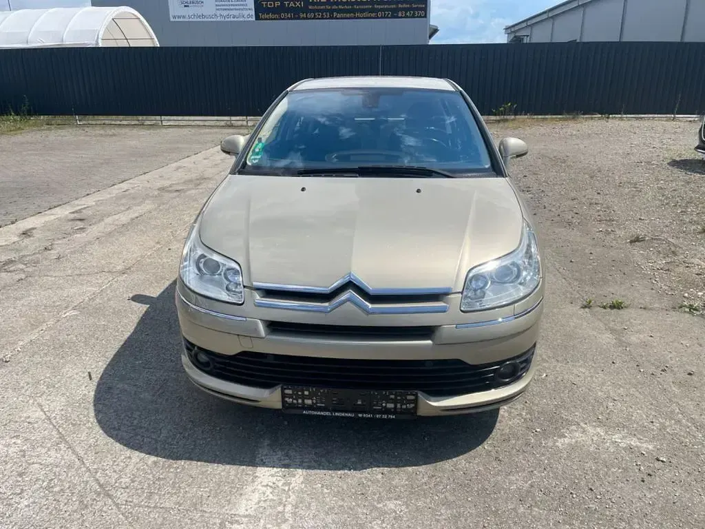 Gebraucht Citroën C4 Exclusive 109 PS (80 kW) 2005 Beige Limousine