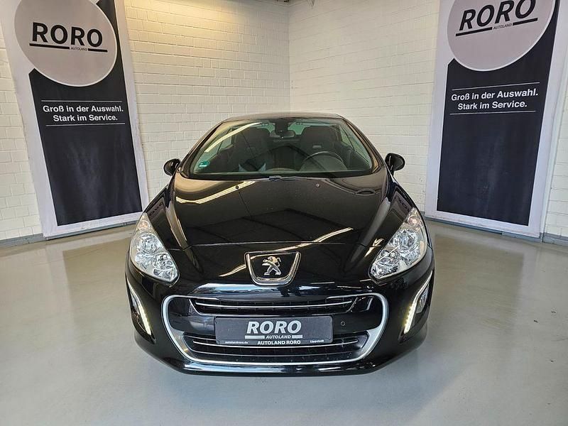 Gebraucht Peugeot 308 CC Active+ 120 PS (88 kW) 2012 Schwarz Cabrio