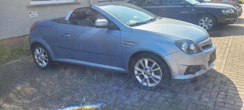 Gebraucht Opel Tigra 125 PS (91 kW) 2005 Blau Cabrio