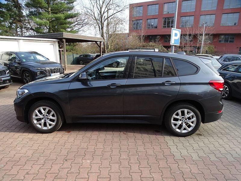 Gebraucht BMW X1 Advantage 136 PS (100 kW) 2022 Grau SUV