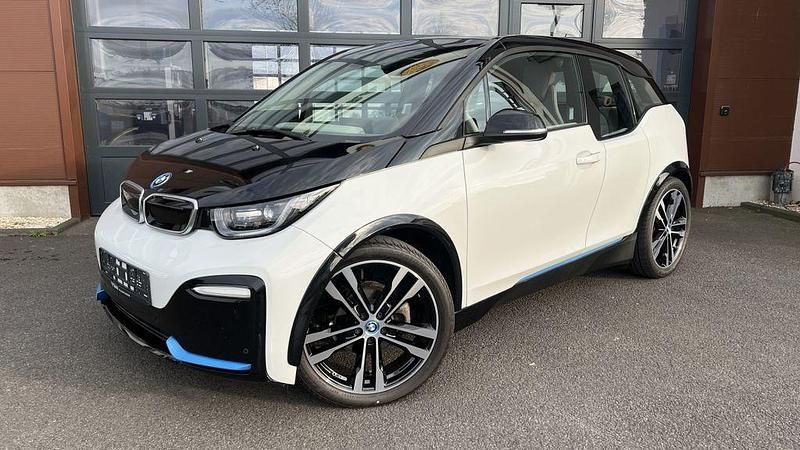 Capparisweiss mit akzent bmw i Gebraucht 2020 BMW i3 Comfort Edition Kleinwagen | 19.300 € (Fairer Preis) - Bild 1/4