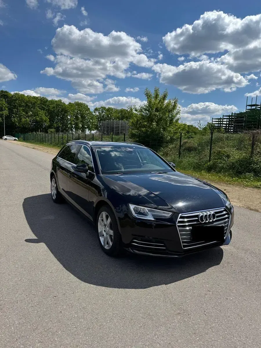 Gebraucht Audi A4 Sport 190 PS (139 kW) 2017 Schwarz Kombi