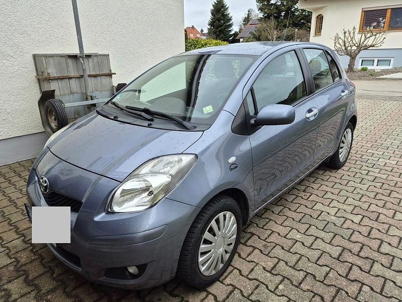 Gebraucht Toyota Yaris 69 PS (50 kW) 2011 Kleinwagen