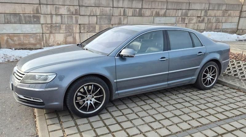 Gebraucht VW Phaeton 239 PS (175 kW) 2012 Grau Limousine