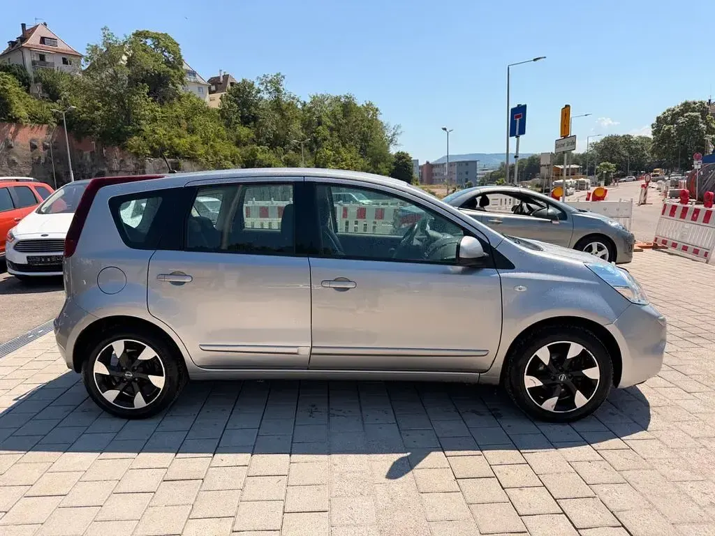 Gebraucht Nissan Note I-Way 110 PS (80 kW) 2012 Silber Kleinwagen
