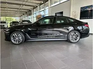Gebraucht BMW i4 210 kW (286 PS) 2025 Schwarz (schwarz ii) Limousine