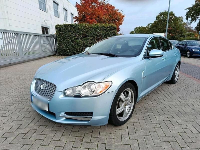 Blau Gebraucht 2011 Jaguar XF Limousine | 8.500 € (Guter Preis) - Bild 1/4