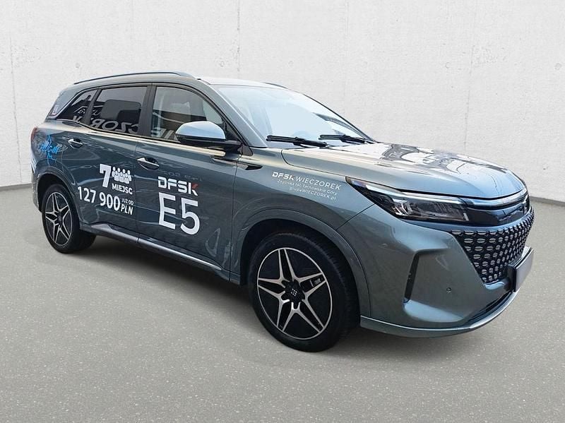 Neu DFSK E5 218 PS (160 kW) 2026 Grün SUV