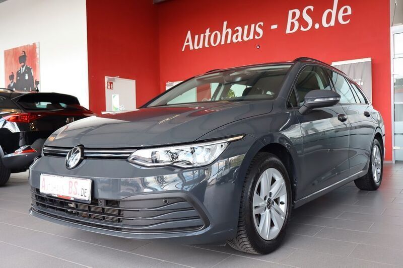 Grau Gebraucht 2023 VW Golf VIII Life Kombi | 24.490 € (Fairer Preis) - Bild 1/4