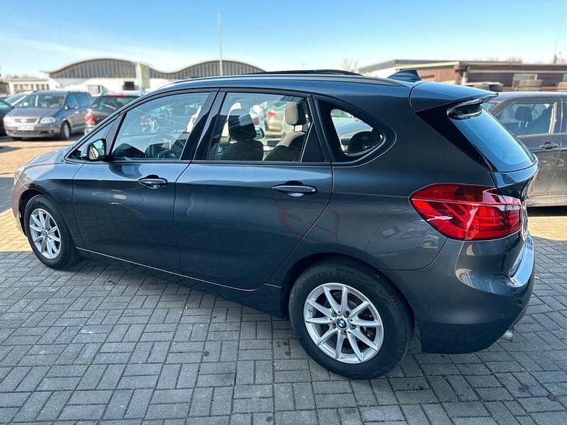 Gebraucht BMW 218 Basis 136 PS (100 kW) 2015 Grau Kombi