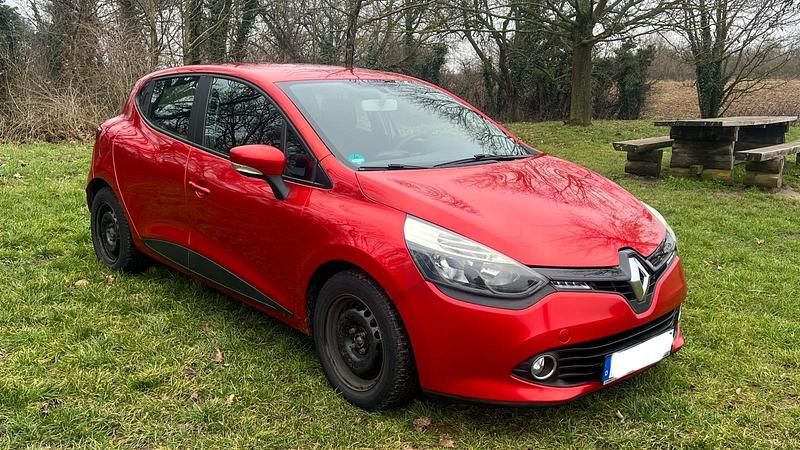 Rot Gebraucht 2014 Renault Clio IV Kleinwagen | 4.500 € (Fairer Preis) - Bild 1/4