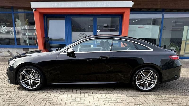 Gebraucht Mercedes E450 AMG 419 PS (308 kW) 2019 Schwarz Coupé
